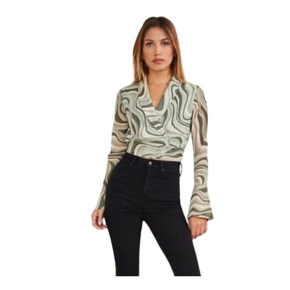 Geo Print Bell Sleeve Wrap Crop Top Sz Small - Picture 4 of 7